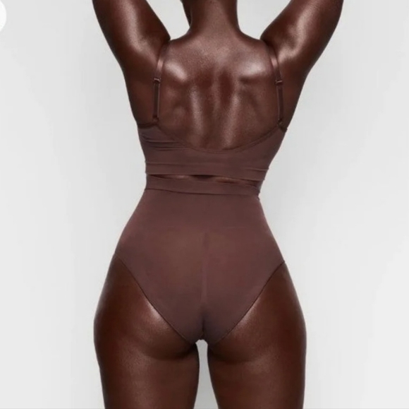 SKIMS Sculting midrise shapewear in Coco size 4XL runs very small - Picture 2 of 6
